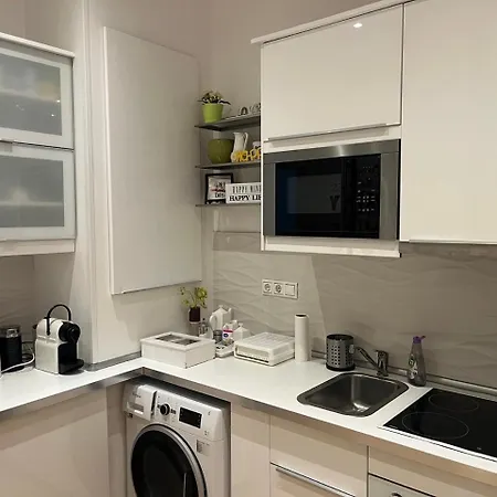Apartment Makes Happy