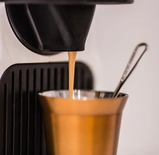 아파트 Makes Happy