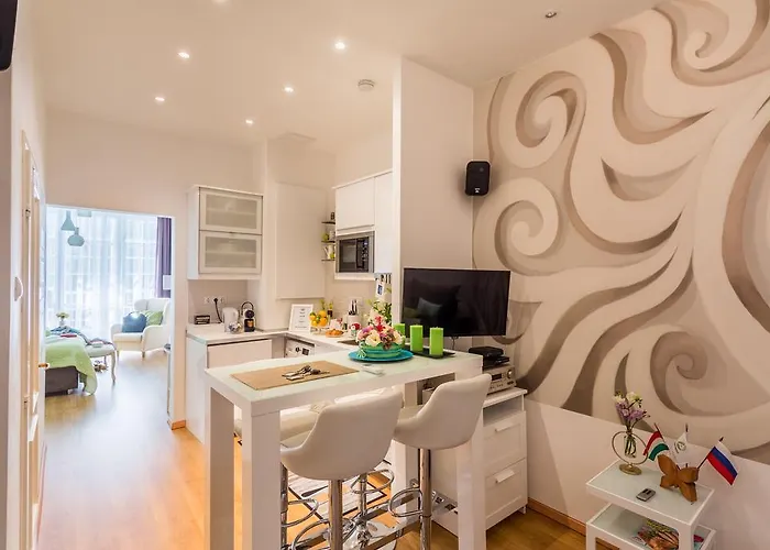 아파트 Makes Happy *