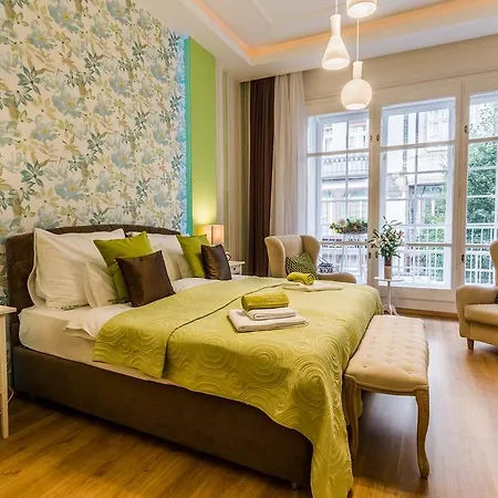 Makes Happy Apartamento Budapest